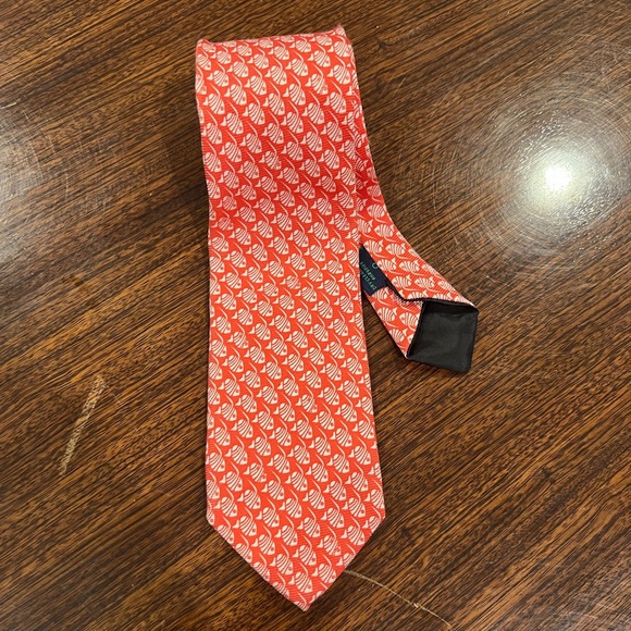 Stephen00782489's tweet photo. So good I had to share! Check out all the items I'm loving on @Poshmarkapp #poshmark #fashion #style #shopmycloset #lillypulitzer: https://t.co/4ysMeaf37a https://t.co/YpWgsaQ2bK