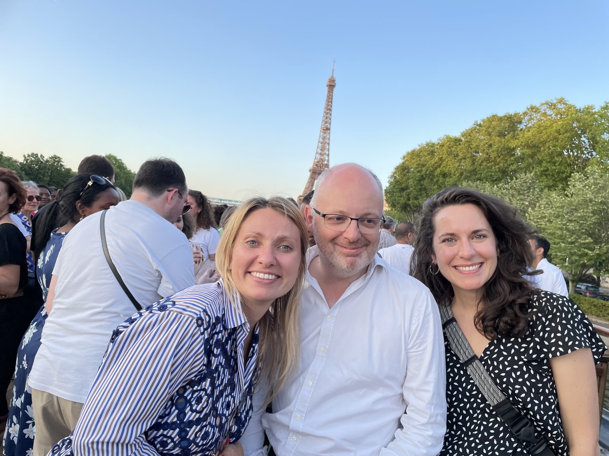 ESCP_bs's tweet photo. 📸 Excited to share some highlights from our 2023 ESCP Together Day!

🎉 All campuses came together in Paris for a day of connection, collaboration, and celebration.

✨ ESCP's true spirit shines—diverse minds uniting, pushing boundaries, forming lasting connections. https://t.co/o6xu1d9S5M