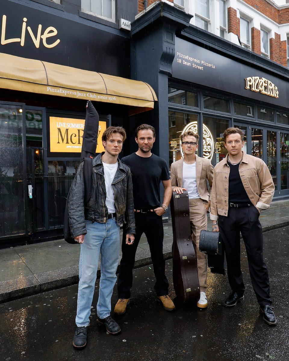 PizzaExpress's tweet photo. 🎶 It's All About... @mcflymusic x @PizzaExpress 🎶
Kicking off #LiveSummerSessions the best way we know how ⚡🎤🍕
We're Obviously (👀) still not over the lads dropping by for a surprise gig in Soho, last Friday 🎸
Tell us who you want to see pop up next 🤩👇 https://t.co/F1gJufMJoP