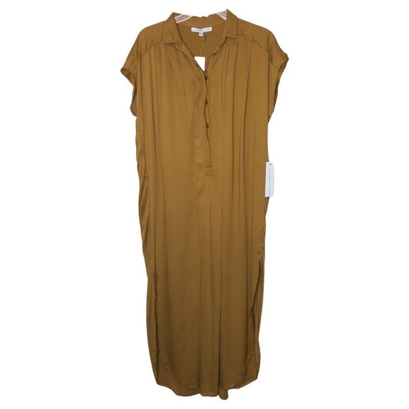 PKStuff's tweet image. So good I had to share! Check out all the items I'm loving on @Poshmarkapp #poshmark #fashion #style #shopmycloset #vincecamuto #youngfabulousbroke #evanpicone: posh.mk/0X90kZ7EvBb