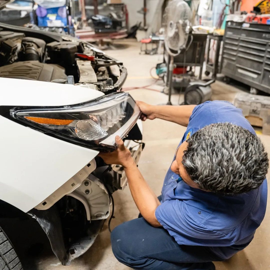 CoronaPandB's tweet image. Why risk your safety and the value of your car? At Corona Paint and Body, our expert technicians offer accurate diagnostics and skilled service for all your collision repair needs. #HoustonAuto