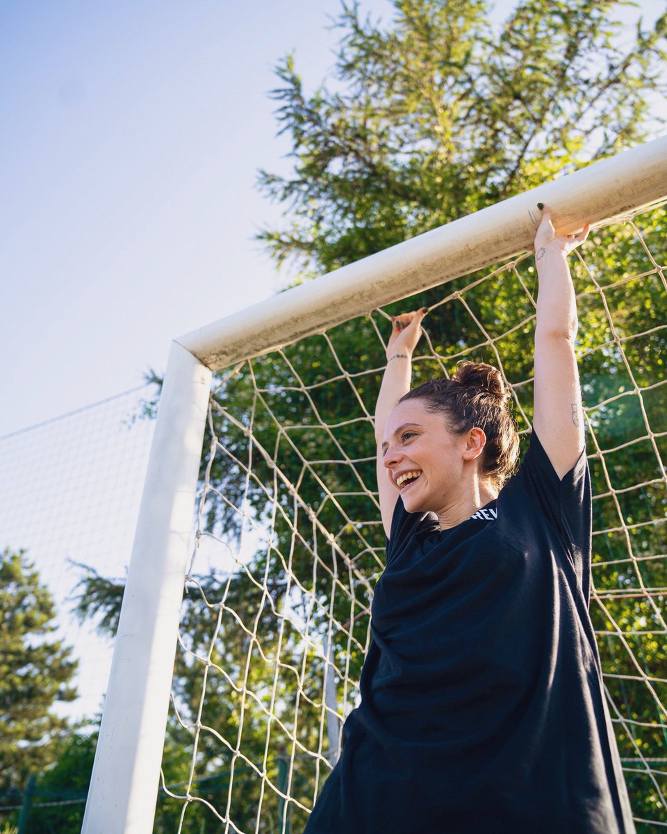 Questa settimana ci vediamo a San Giovanni Valdarno, al Corona Sunsets di Lajatico e a Pontedilegno-Tonale per un concerto pomeridiano in riva al lago🏔️ 
Vi aspettiamo 🐕