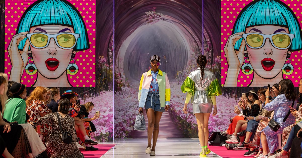 PureLondonxJATC's tweet photo. DAY 2 AT PURE LONDON!
Take a look at our highlights from day 2, there's still lots more to come

16-18 July
📍Olympia London
#purelondon #purelondonshow #fashiontradeevent #fashionbuying https://t.co/xoiTkZKqdo