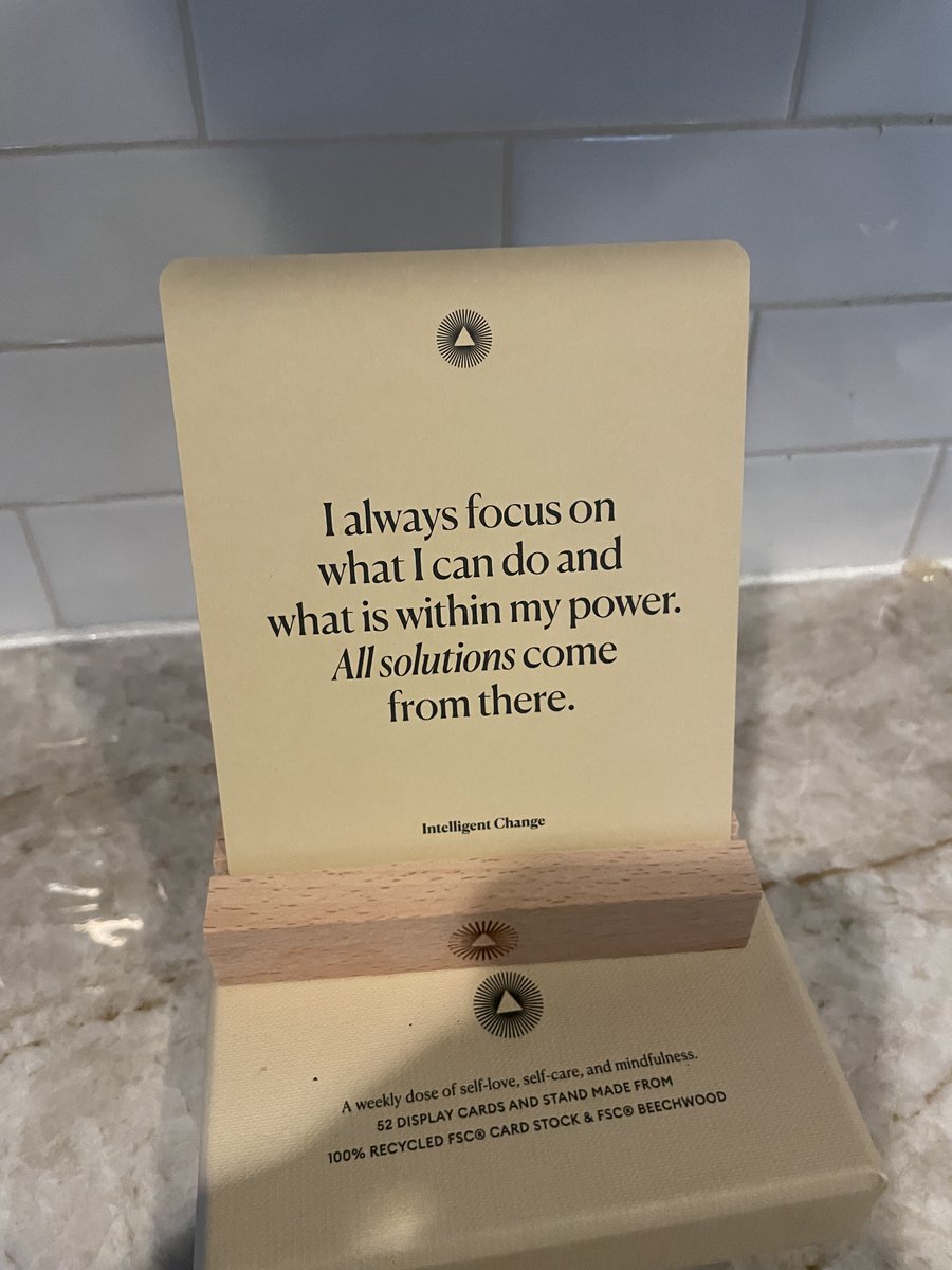 Is it just me or does anyone else feel like some of these cards need a few extra words? "I KNOW I SHOULD" focus on... BUT sometimes it's hard. 

Still, I like the message to focus on what you can change. Faith in yourself makes it easier to find solutions. Have a great week! 😊