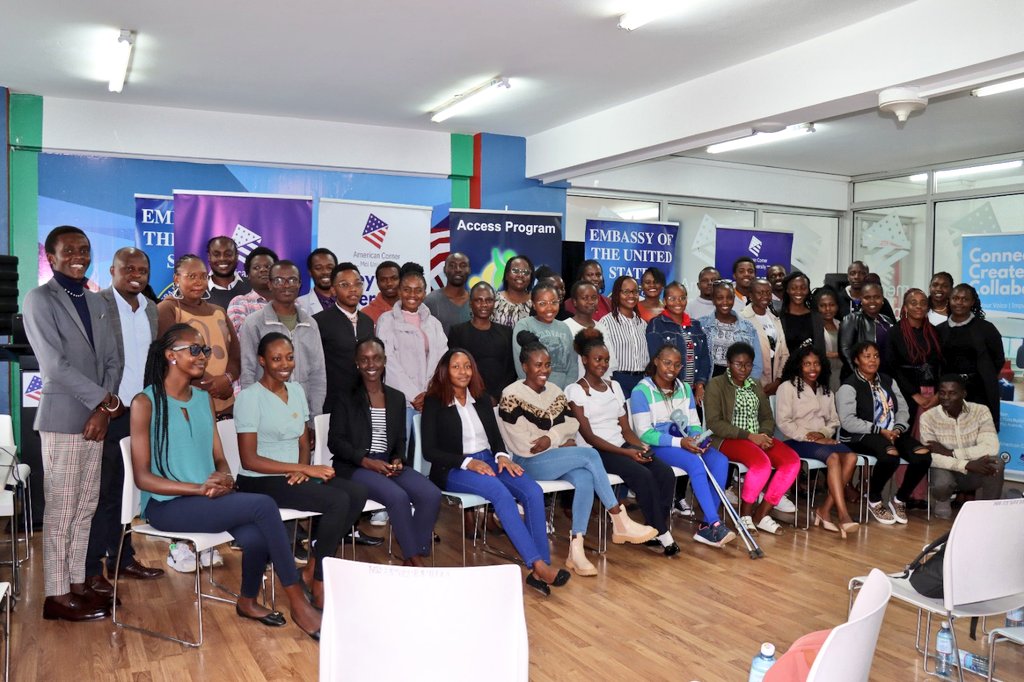 weks_note's tweet image. Youth are a great asset in our dynamic and postmodern era. Their resolve to novelty in solving challenges of our time should be natured towards a prosperous future for all. Had a satisfactory training for youth on employability skills @asmoinairobi. #AfricaUnite @USEmbassyKenya