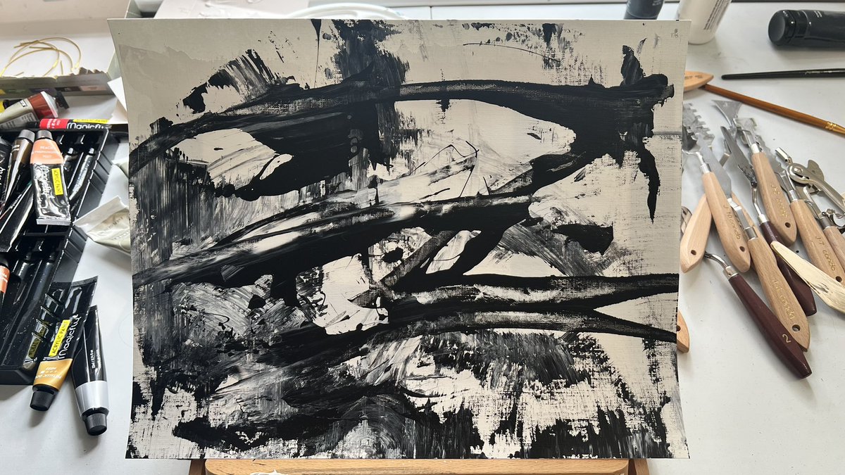 gms_abstract's tweet photo. Black and white https://t.co/215oAnLBDl
