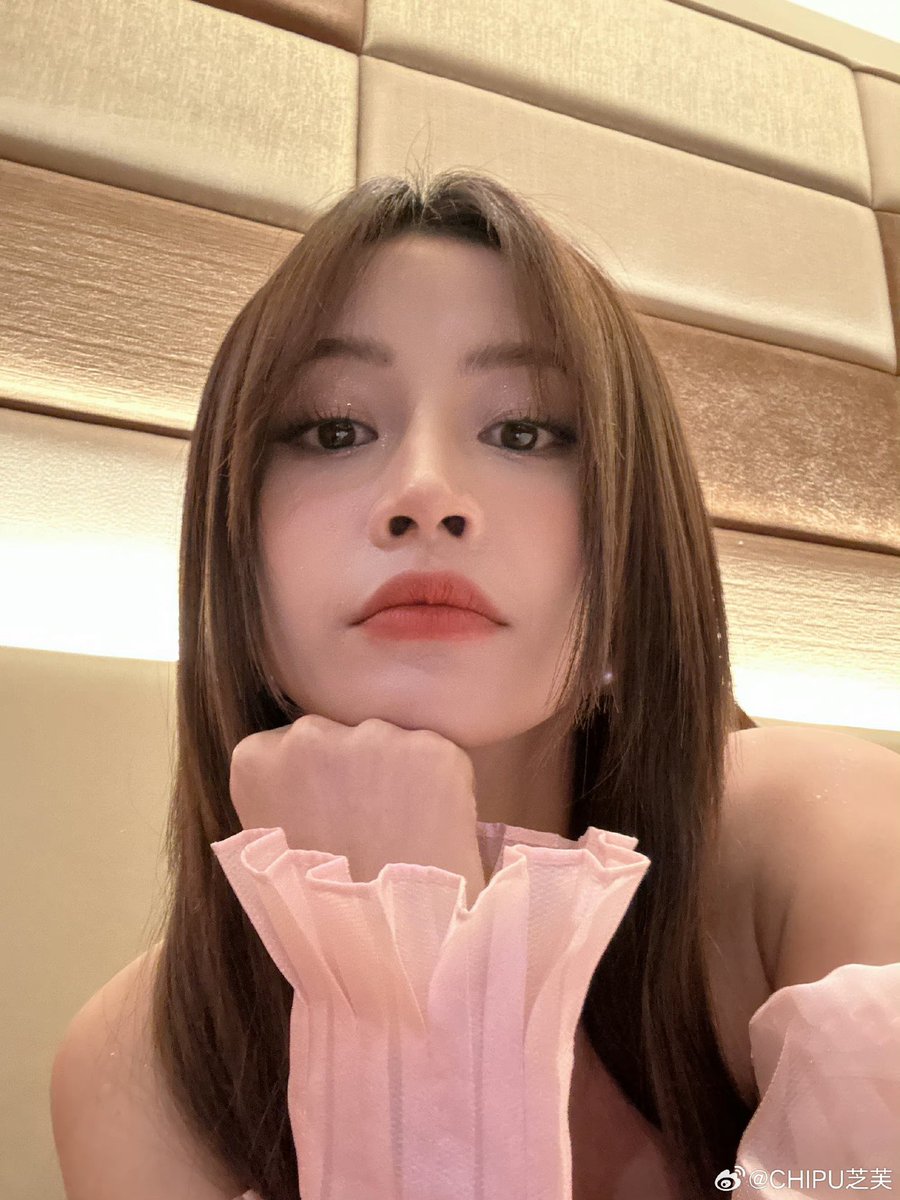 Phngt538354's tweet photo. Một khi nỗi nhớ em biến thành dải ngân hà

#CHIPU_DEBUT_CHENGFENG2023
#CHIPU https://t.co/Cxds9Lad3o