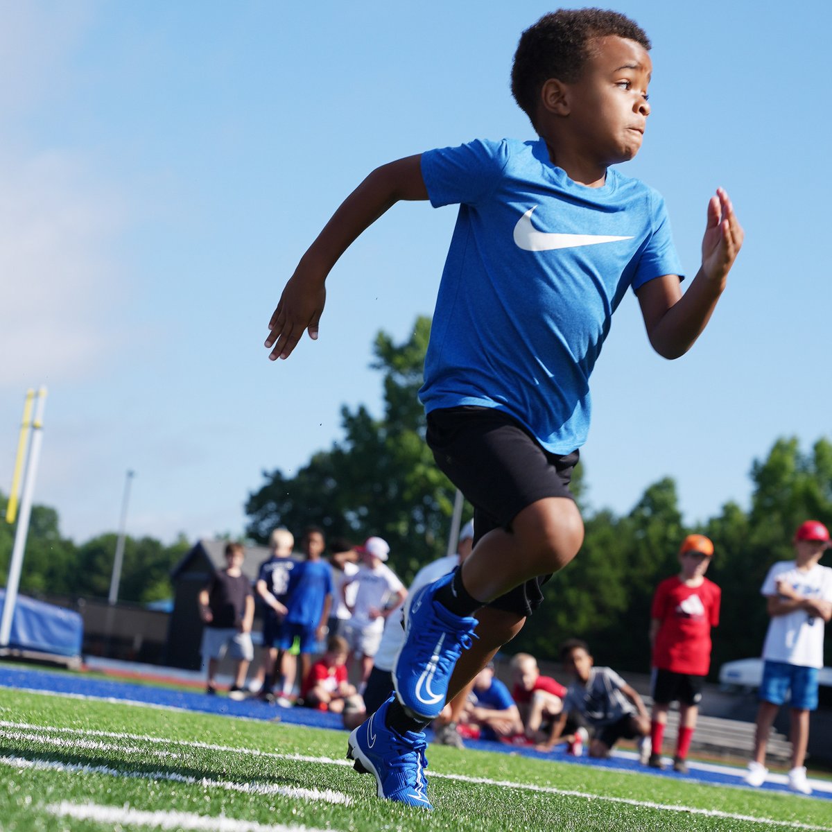 MPCAthletics's tweet photo. Who is ready for some Friday Night Lights? Our #MPCSSummerPrograms camp attendees are definitely ready! These future student-athletes have enjoyed learning the fundamentals of football, speed and agility, conditioning, and cheerleading with our experienced coaches and staff! https://t.co/ndsChRBCTt