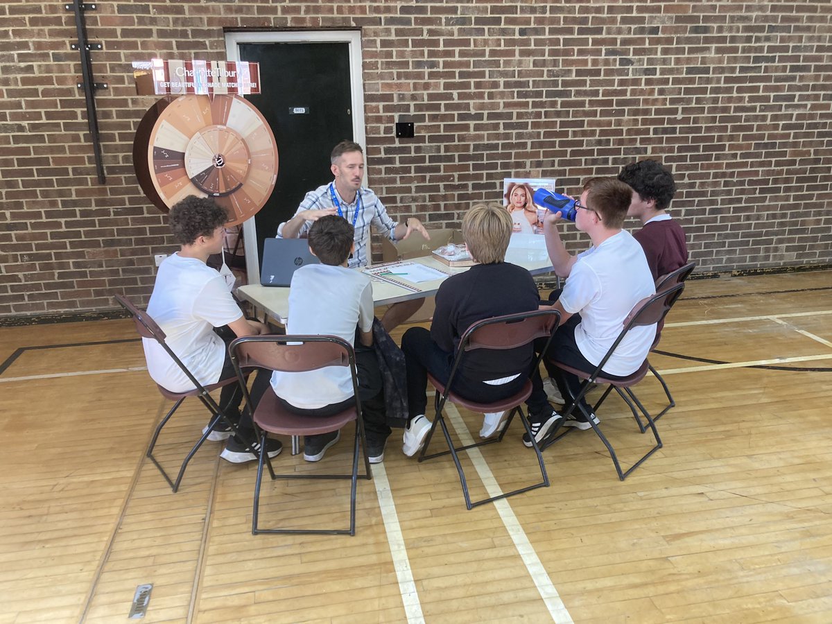 StonyDean6thform tweet media