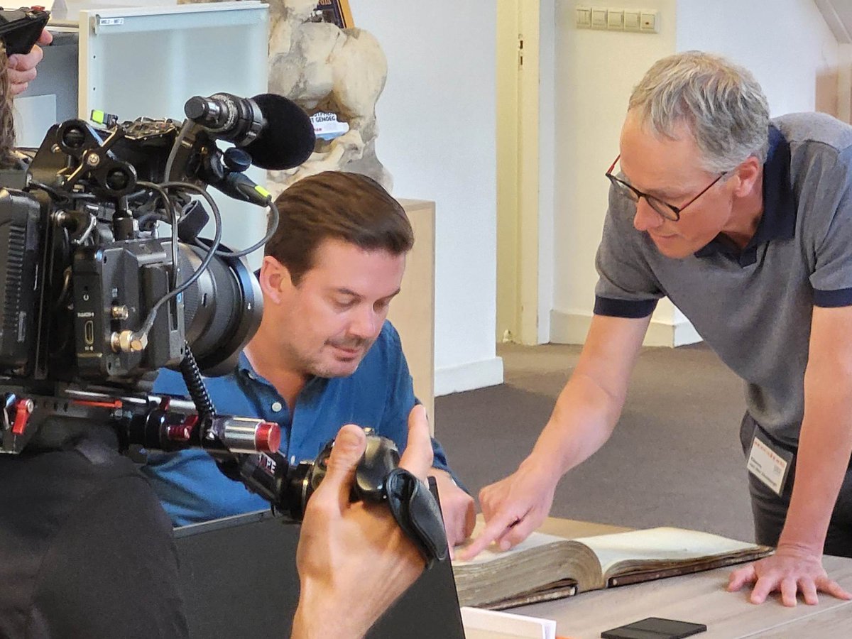 Ruben Nicolai bracht onlangs een bezoek aan ons, samen met zijn crew van televisieprogramma De Erfgenaam. Nieuwsgierig naar wat of wie hij bij ons zocht? Dat zie je in het derde seizoen, dat vanaf 30 augustus wordt uitgezonden bij RTL4. Wij kijken er naar uit! (foto Ron Elsinga)