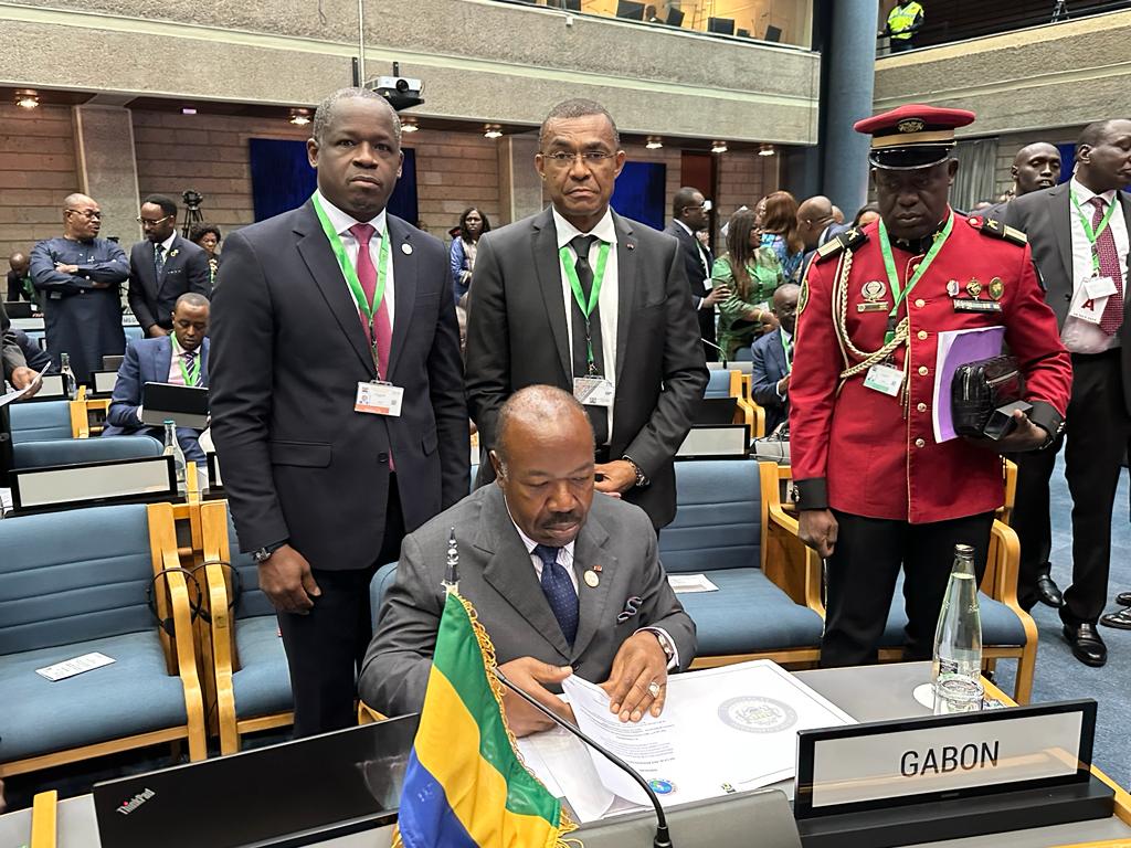 GabonInAction's tweet photo. 5ème Réunion de coordination semestrielle de l'@_AfricanUnion |    Son Excellence Monsieur @PresidentABO, Président de la République, Chef de l'État et Président en exercice de la @CEEAC_ECCAS est à Nairobi, au Kenya.

#Diplomatie #UnionAfricaine #CEEAC #ZLECAf #GabonInAction https://t.co/tP0kRLTnFU