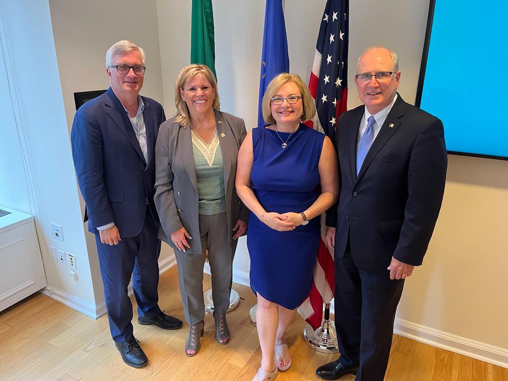 On Friday, <a href="/IrelandinNY/">Irish Consulate NYC</a> was pleased to welcome lawmakers from American-Irish State Legislator Caucuses in New York, New Jersey and Connecticut for a dynamic discussion on further developing the vibrant Irish-American relationship. 🇮🇪🤝🇺🇸