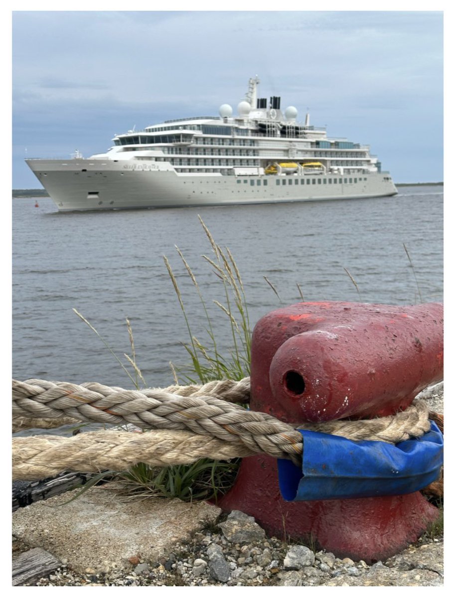 TownofChurchill's tweet photo. News Release - Churchill Manitoba Welcomes Silversea Cruise Ship https://t.co/stFtT783cP
