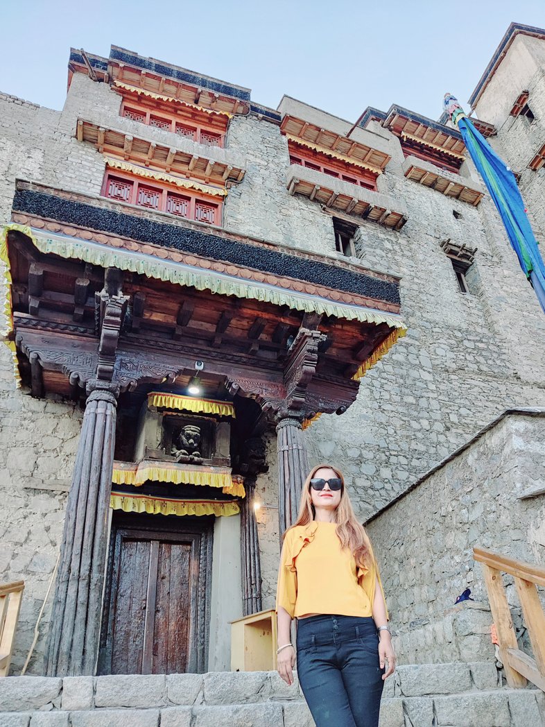 ash4intelways's tweet photo. #lehpalace #sunshine #tribal #hat #brandladakh #transhimalayan #silkroute #leh #ladakh https://t.co/pCZxmDMrSi