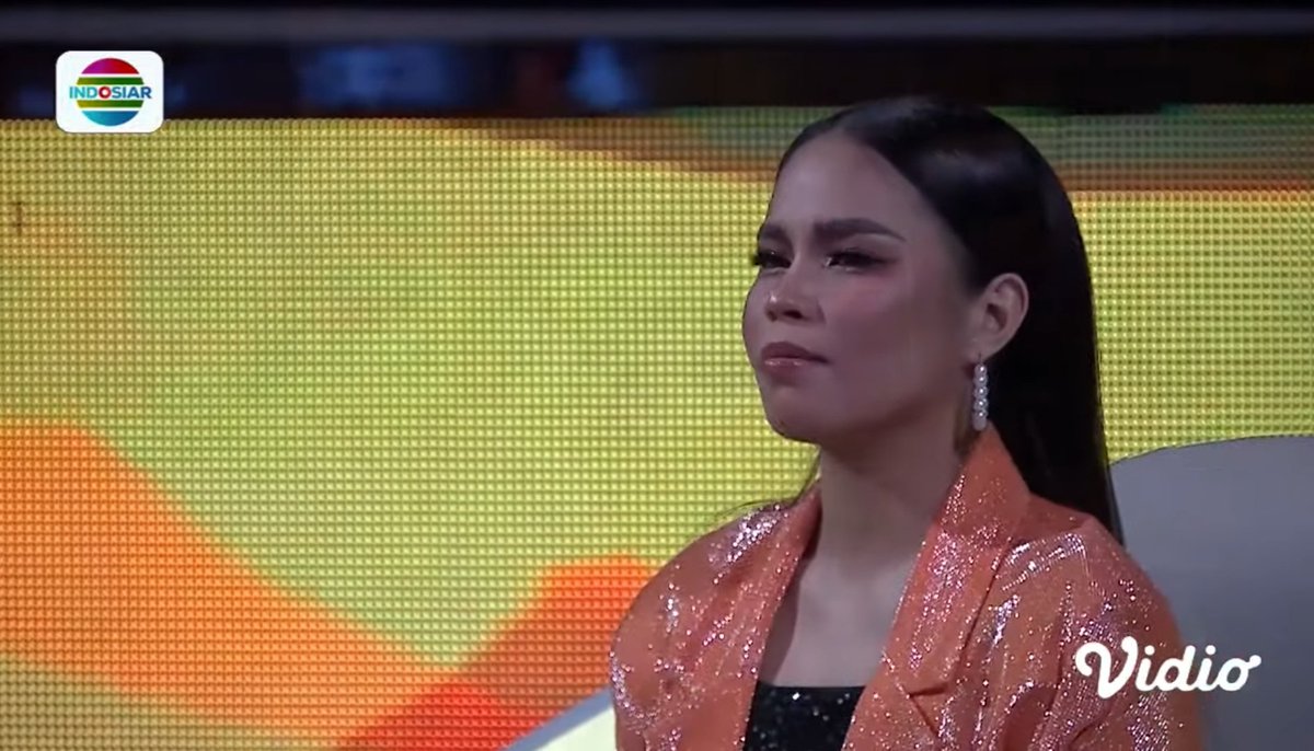 HANNAH PRECILLAS TRENDSETTER OFC tweet media