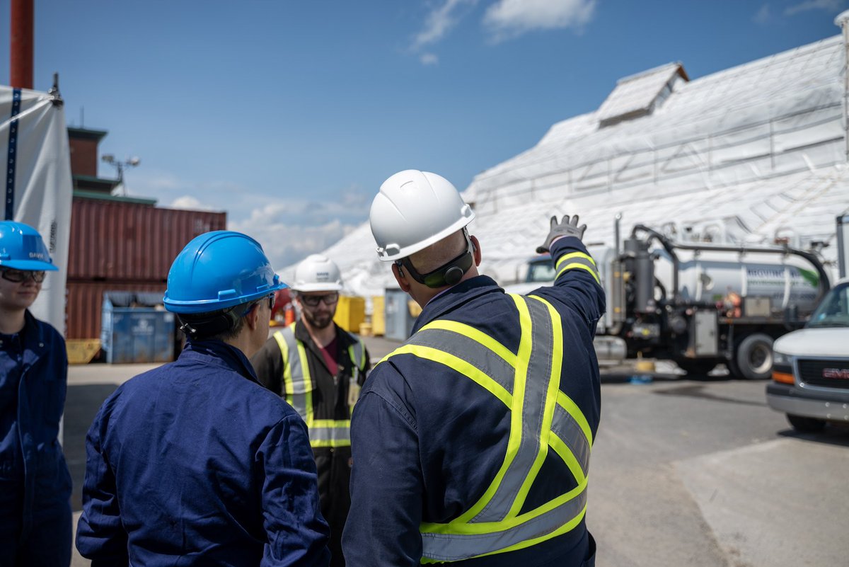 FP_Champagne's tweet photo. .@chantierdavie is a pillar of our Canadian shipbuilding industry. Last week, I had the chance to see firsthand their incredible work. More than a vote of confidence in our workers, its establishment as our 3rd shipyard represents invaluable economic spin-offs for Canada. https://t.co/0Xv64IVDde