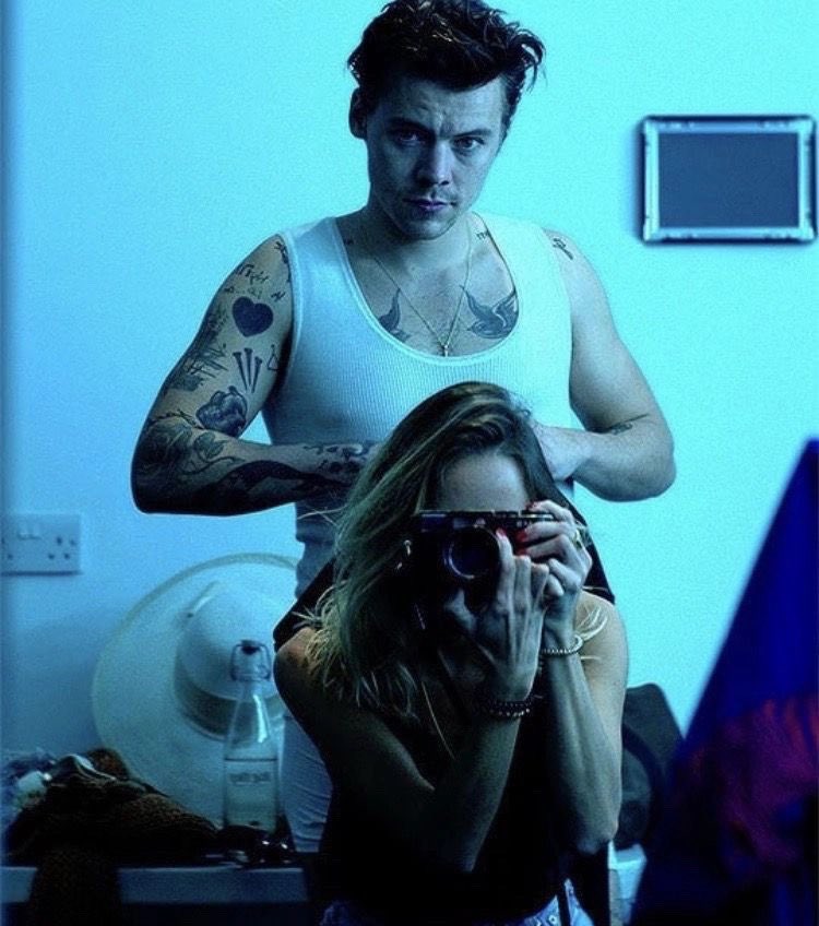 hrrysIatenights's tweet photo. she gave us the boyfriend content we needed https://t.co/jpGAwQZPdi