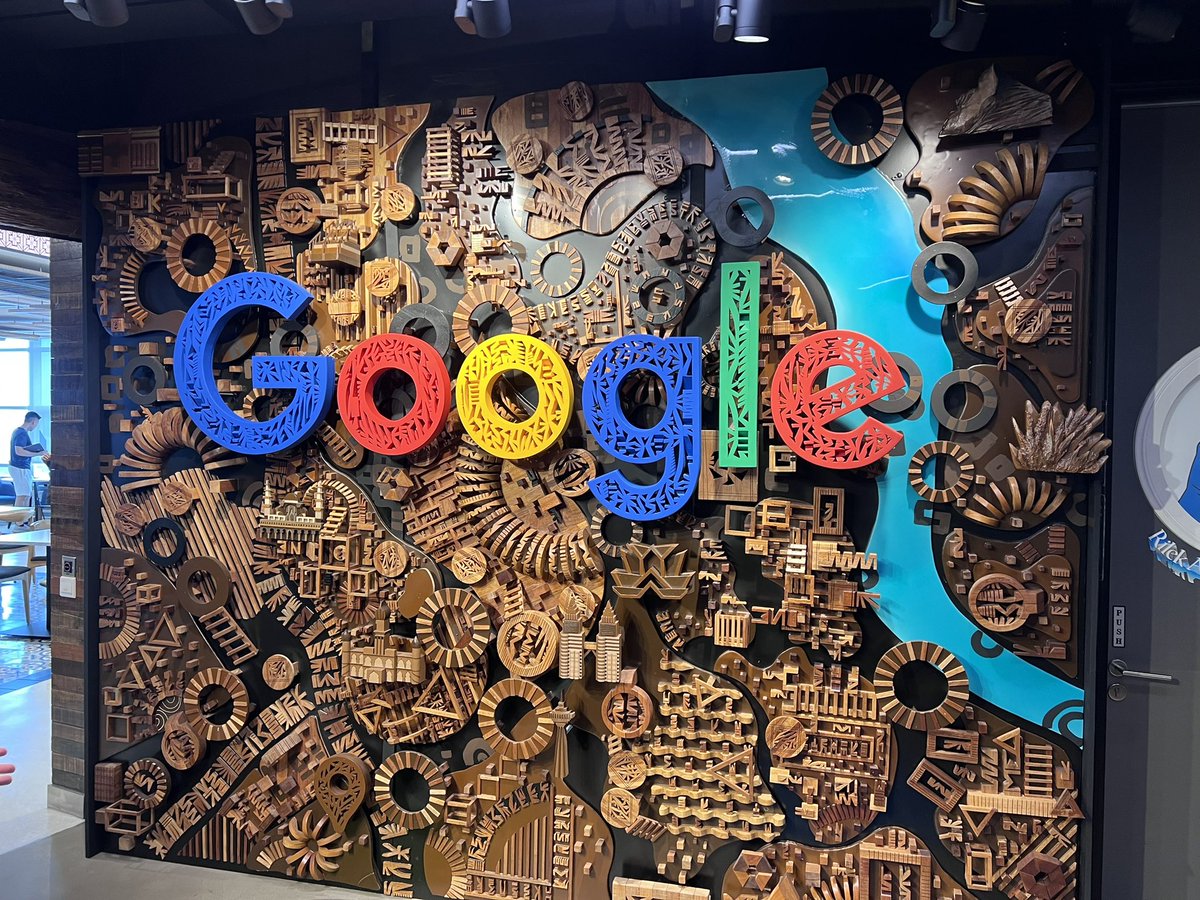 rajvivan's tweet image. #Google is more than just a search engine; it&apos;s a gateway to innovation and growth. In this Google Workshop, let&apos;s harness its power to unlock new ideas, overcome challenges, and elevate our team to new heights 🚀💡 #Devops #GoogleWorkshop #Innovation #TeamGrowth #GoogleMalaysia