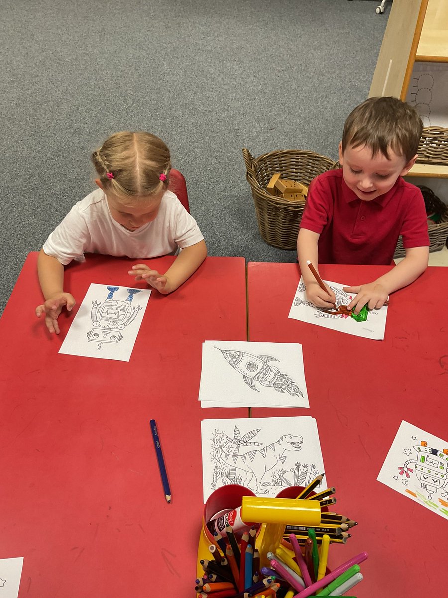 MrsWolfenden1's tweet photo. A lovely day with our nursery children coming up to reception 🤗🌟 They have learnt some of the new routines, played in their new classrooms and met some of the adults! Superstars 🤩 @BoothferryPS @MrsAcaster @MissHarrisonBP https://t.co/yp51b2F6JO