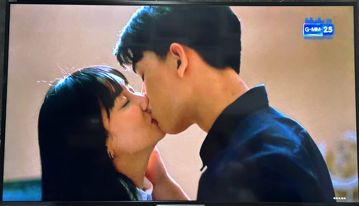 MuayTuto's tweet photo. ฉากโรแมนติกในค่ำคืนนี้
#โคตรเหงาเรา2คนEP13 
ราตรีสวัสดิ์นะคะ พรุ่งนี้ตอนจบ https://t.co/hRTrtJtAit