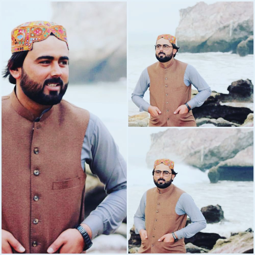 MirAbdulGhani7's tweet photo. 1 year, 12 months, 365 days, 8760 hours ,525600 minutes ,3153600 second every day every night every time i always miss you Hamza Jaan.... #_MartyredAmeerHamza Langau
#_17JulyMartyredday.
#_BlackDay. https://t.co/DBQlPEBDKD