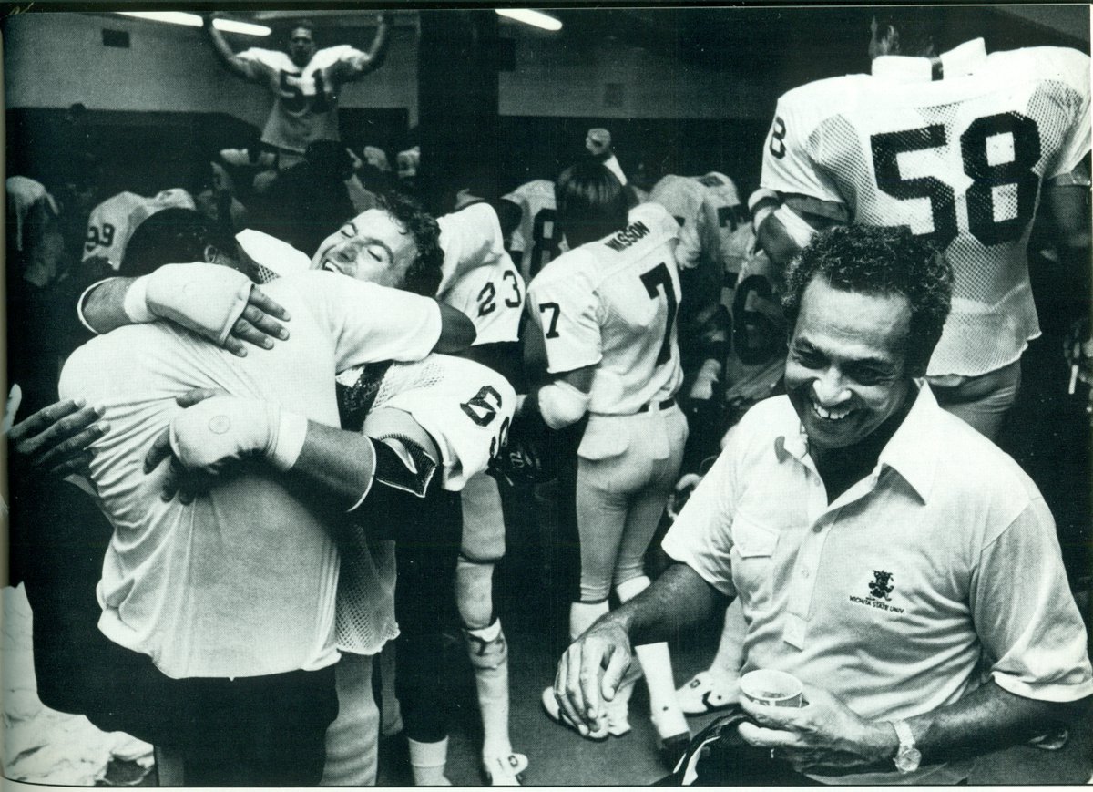 The RoundHouse on Twitter "2010 Former Wichita State football coach