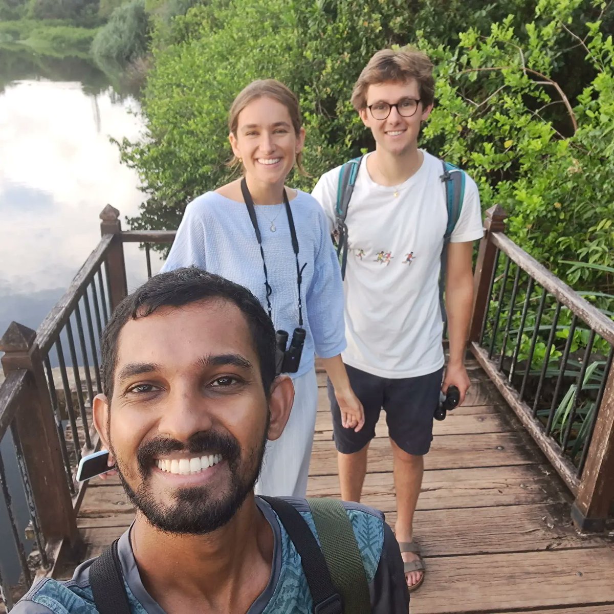 Nature Walk in a Colombo Urban Wetland 🤠🚶‍♂️🚶‍♀️🌿💚#srilanka #visitsrilanka #exploresrilanka #tours #wildlifetours #naturetours #tourguide #guidedtours #trekking #birdwatching #nature #bespoke #experience #immersive #vacation #holiday #experientialtravel #experientialtravellerlk