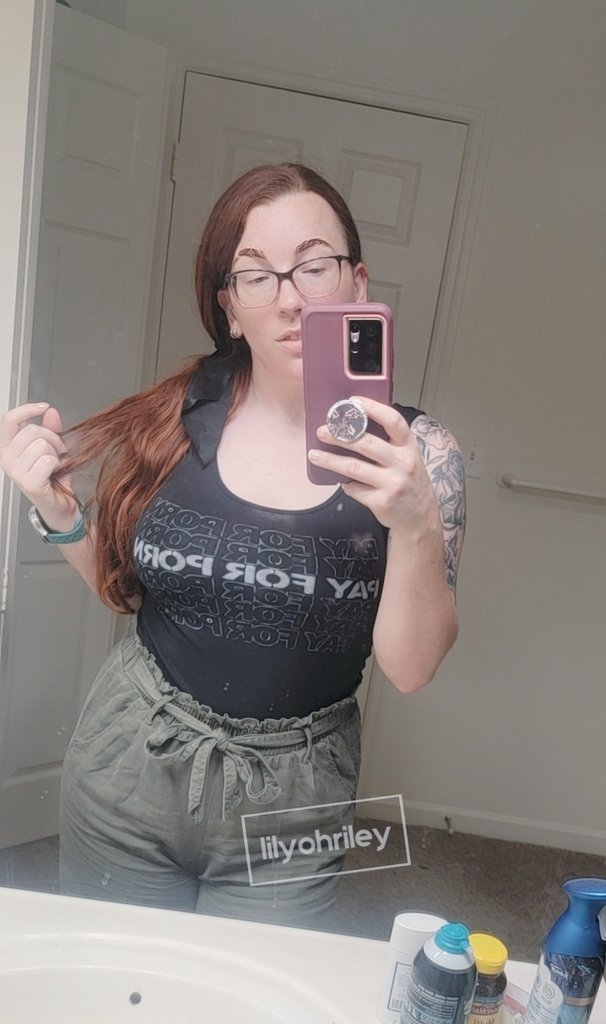 Lily O'Riley 🎮 on Twitter "Might as well wear it where they're looking