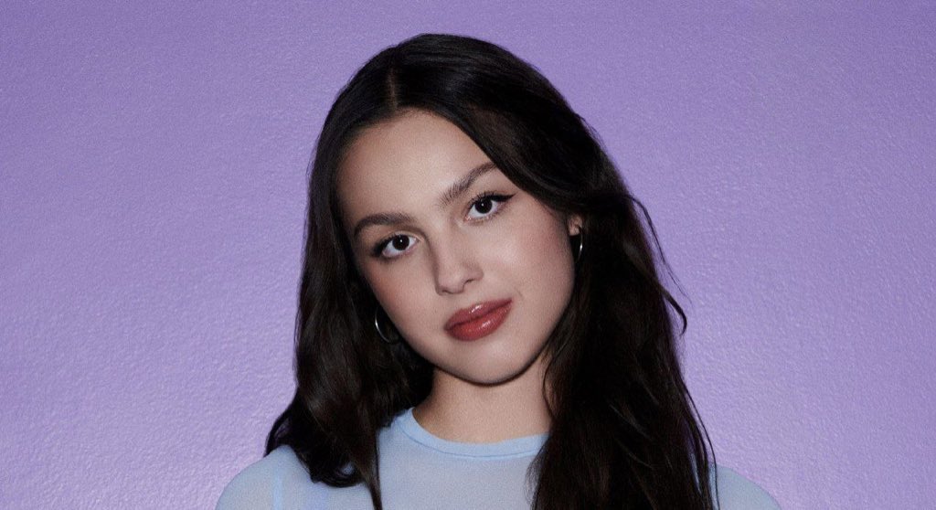 Olivia Rodrigo News on Twitter "Olivia Rodrigo (16) has surpassed