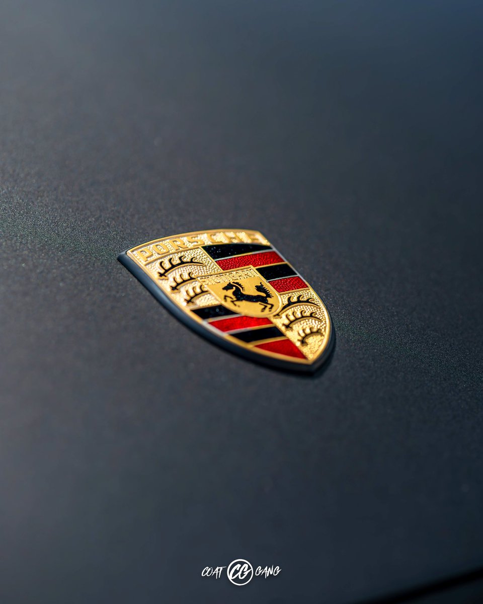 CoatGangOff's tweet photo. I’m telling you. I will own a Porsche one day. And if it’s not perfect like this one then I don’t want it. https://t.co/mNetzKw37u