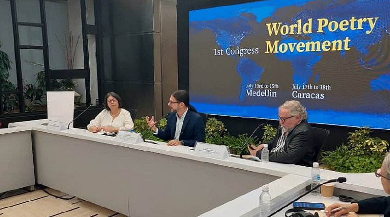 Vicepresidente sectorial Freddy Ñáñez: Venezuela se ha forjado sobre grandes dificultades. 

#CongresoMundialDePoesía