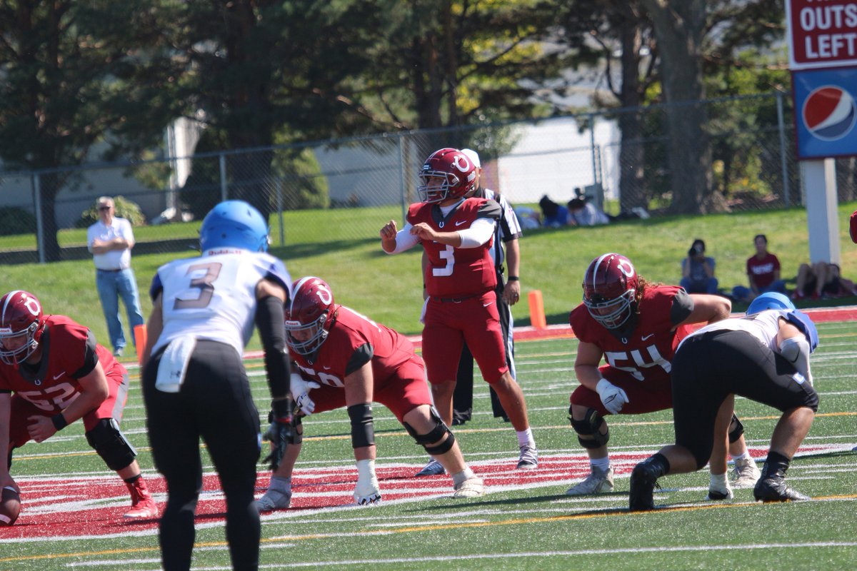Coachfozz's tweet photo. @NAIAFBALL Hastings Broncos #LetemBuck https://t.co/vY7lb757iu