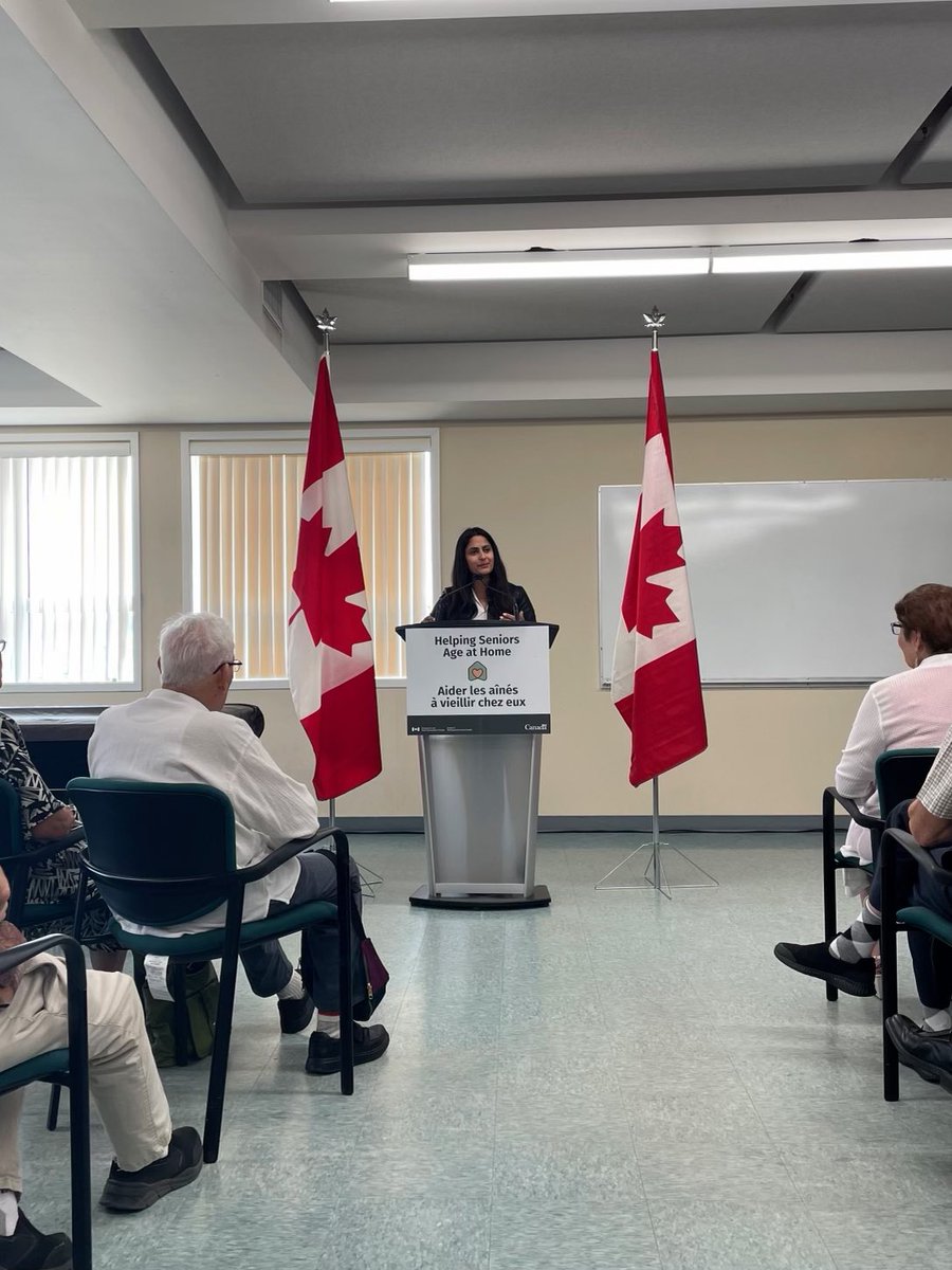 🚨Exciting News🚨 All seniors should have the chance to age at home for as long as possible. And in order to do that sometimes all they need is just a little bit of help. In #Alberta, we announced $1.68M funding, to provide seniors like Maria with that help. 1/3