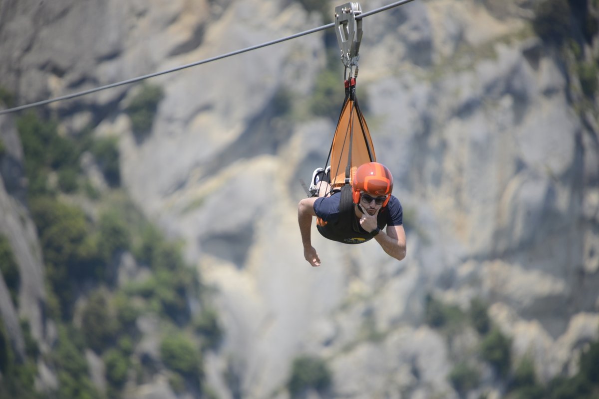 La libertà di volare non ha confini. 🌄

Scoprite la sensazione unica del #VoloDellAngelo in Basilicata e sentitevi parte del cielo e della terra allo stesso tempo! 
✈️💫

Prenotate qui 😊 volodellangelo.com