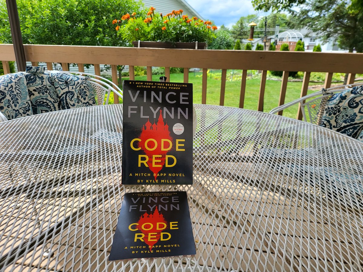 Code Red has arrived! I'm honored to once again be a Mitch Rapp Ambassador and can't wait to read this book.
Pre-order your copy here.
vinceflynn.com/code-red#pur
#MitchRappIsBack