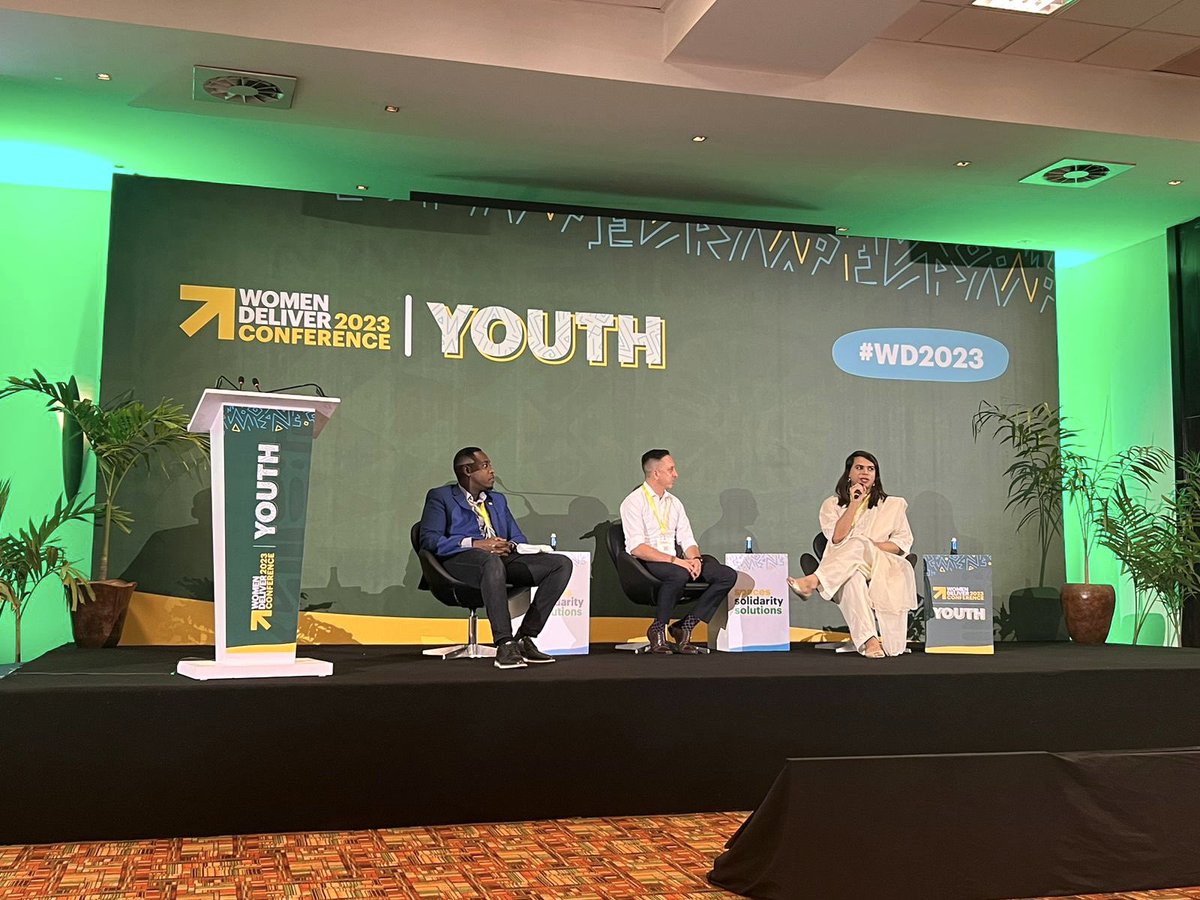 SaroImran's tweet photo. It was great to be part of Youth Pre Conference Session - Your(s) Voices : Your(s) Power and sharing my story as well as the struggles of Transgender community in Pakistan!!

@WomenDeliver @YouthDeliver @CenterPink 

#TransLiveMatter 🏳️‍⚧️ https://t.co/y7eHxF2XES