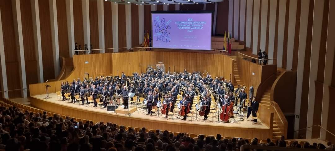 CimYatova's tweet photo. 🔝Desde el CIM Santa Cecilia de Yátova damos la enhorabuena a nuestr@s amig@s de la Unión Musical de Godelleta por ese
primer premio en la Sección de Honor del Certamen Internacional de Bandas de Música de Valencia 2023.👏🎶 https://t.co/NPpgsf4kDo