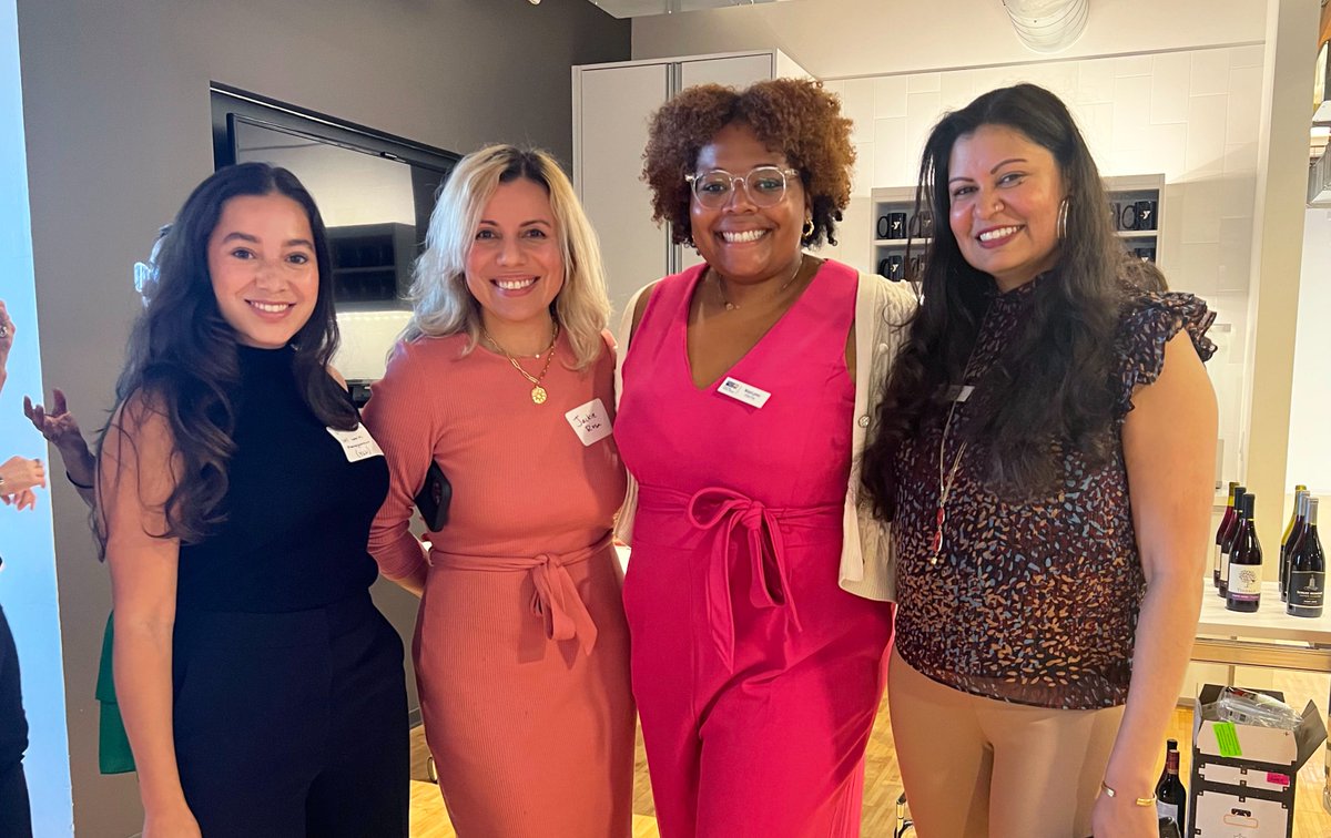 unitedwaychi's tweet photo. Thank you to everyone who attended our #WomenUnited Social Impact Panel last week at @YMCAChicago! A powerhouse panel of women leaders talked about the challenges facing our region and solutions to motivate and inspire equitable change. @chitrust #ImpactEngine #LIVEUNITED https://t.co/LcrtBuSmAl