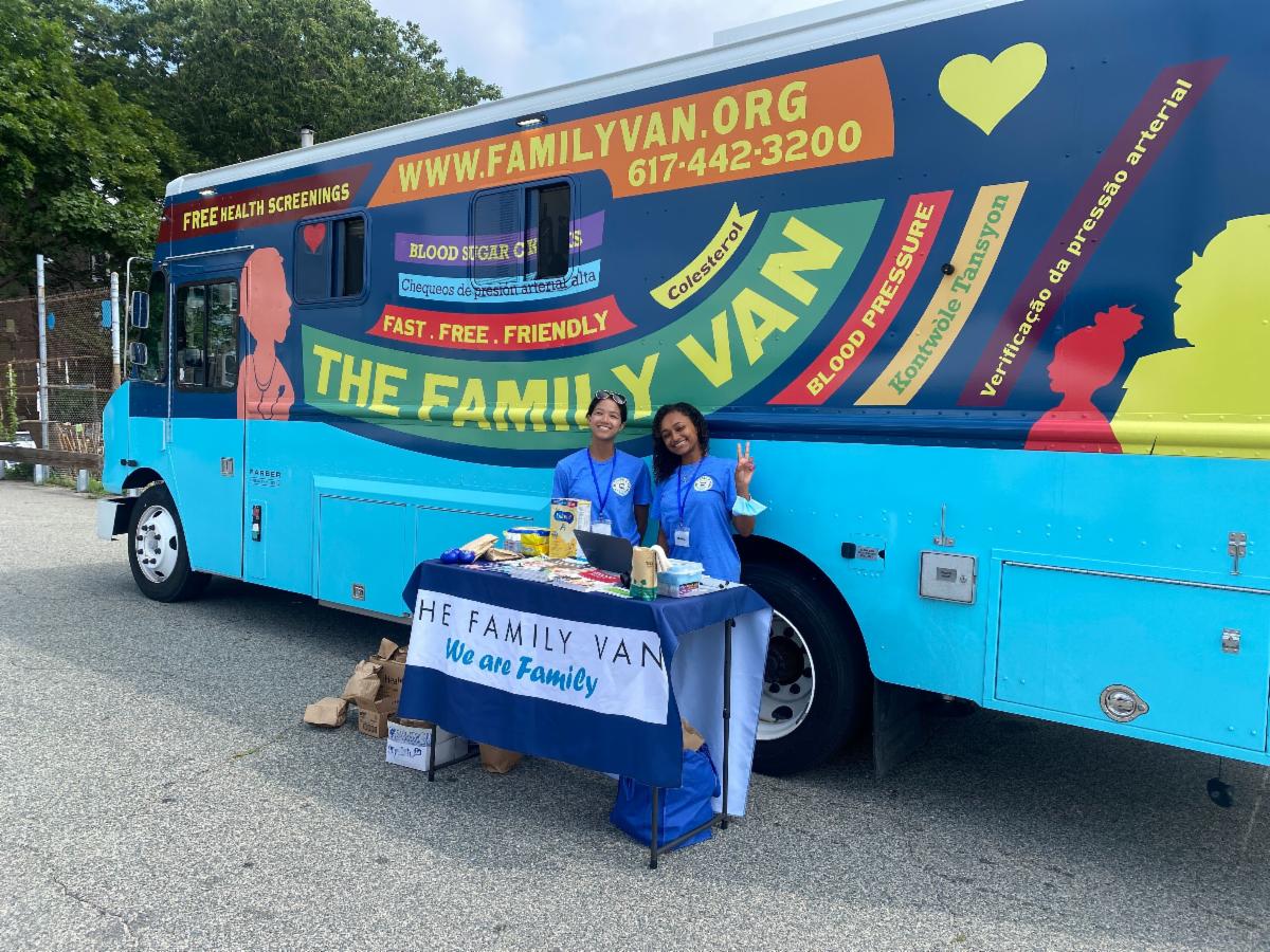 The rain held off at the Mattapan Farmer's Market this Saturday, which made for a great turnout at the event! Our interns had a fun and busy day providing screenings, handing out health supplies, and engaging with the community. We look forward to coming back in August!