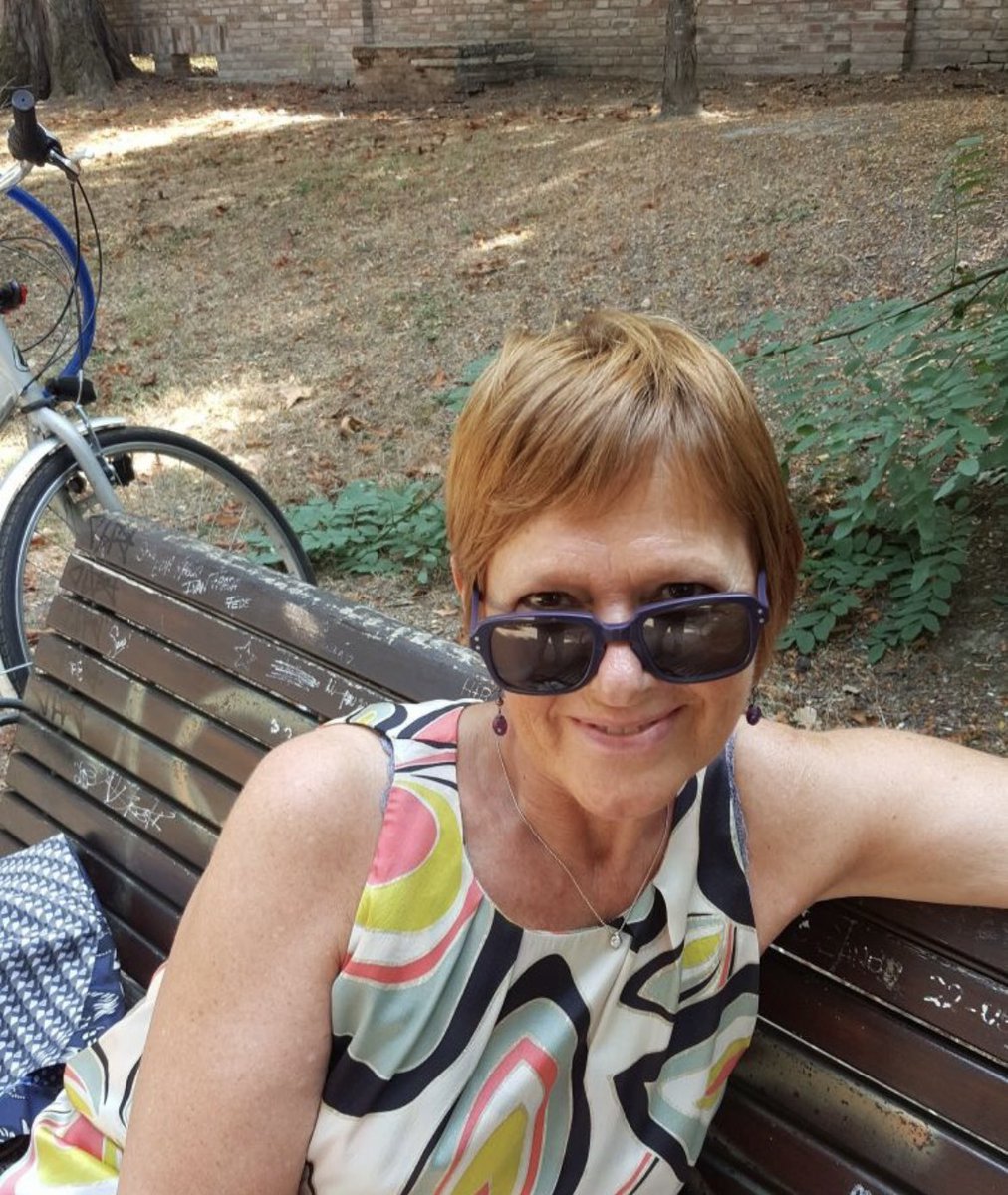 ClaudiaB7Paris's tweet photo. #ilMezzoPer nascondere il fastidio… occhiali scuri e un
sorriso.
Il silenzio è sempre molto elegante https://t.co/KTI9qhktgz