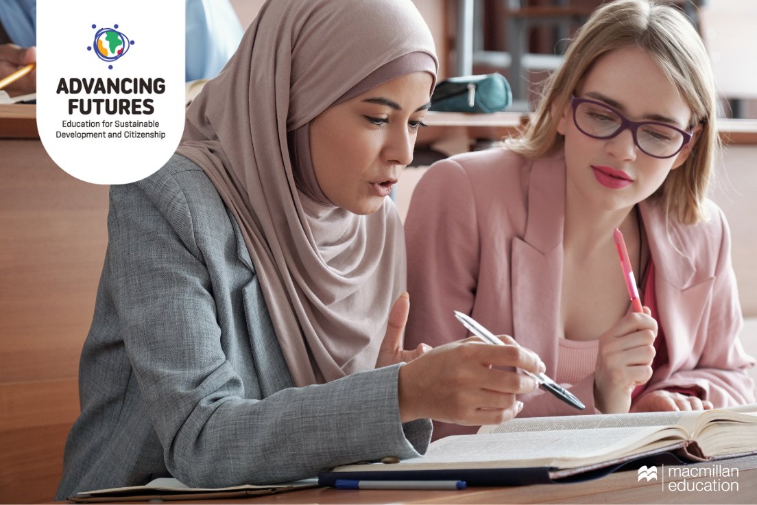 MacmillanELT's tweet photo. On this #NelsonMandelaDay, explore our 𝐈𝐧 𝐀𝐧𝐨𝐭𝐡𝐞𝐫 𝐏𝐞𝐫𝐬𝐨𝐧’𝐬 𝐒𝐡𝐨𝐞𝐬 lesson plan designed to help your A2 level adult learners cultivate empathy.

Download the lesson plan here ▶️ https://t.co/v0CXTbxXMm 

#AdvancingFutures #A2learners #TeachEnglish #DEI https://t.co/B0oSj8JixH