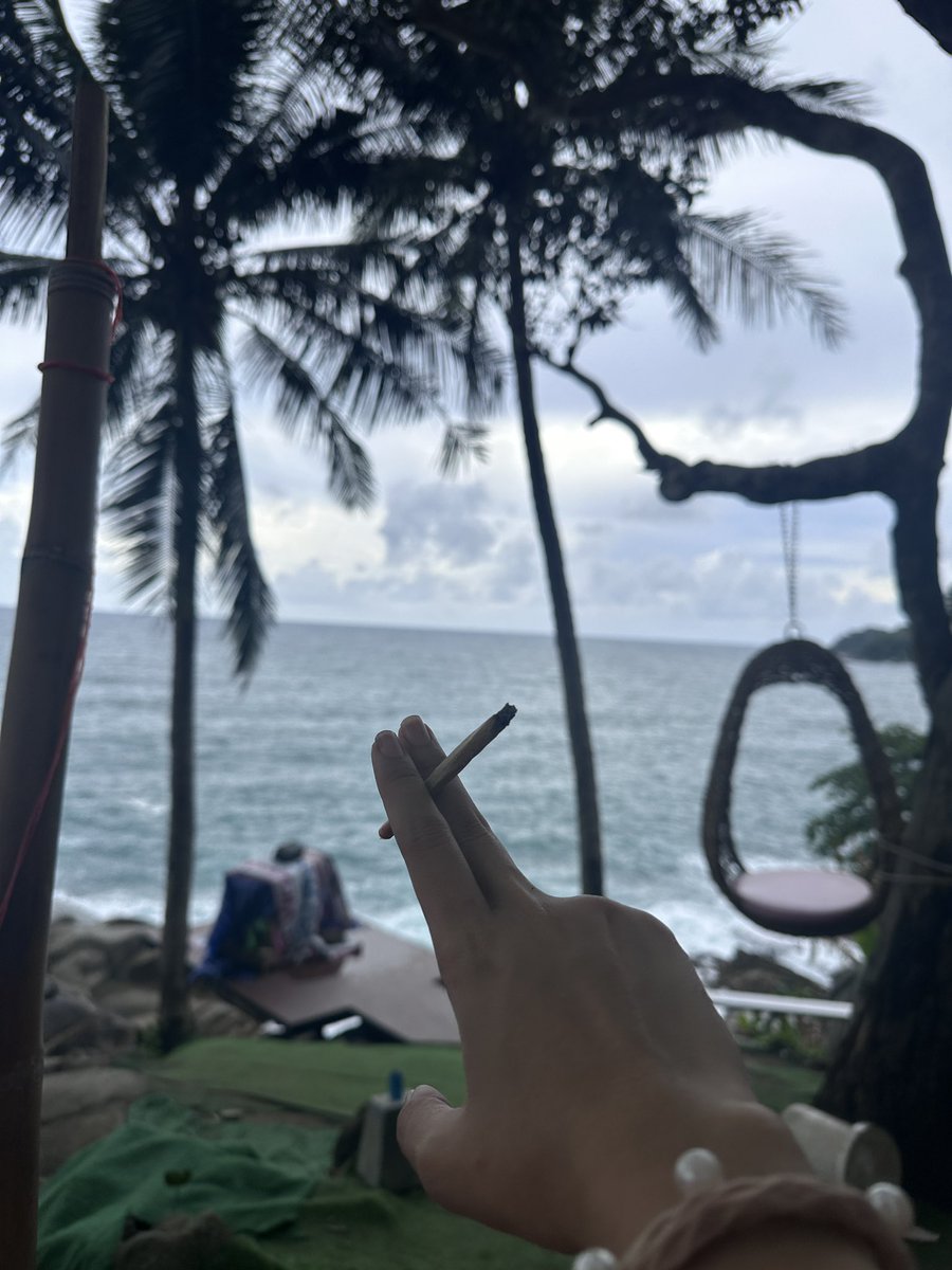 sysysyasya's tweet photo. Ok sumpah takde sape tanya tapi i nak buat thread phuket i 4 hari 3 malam

I tersilap beli tix bulan july (dah start musim hujan kat sana” but luckily it didn’t rain much pun https://t.co/6E3ihJRYOM