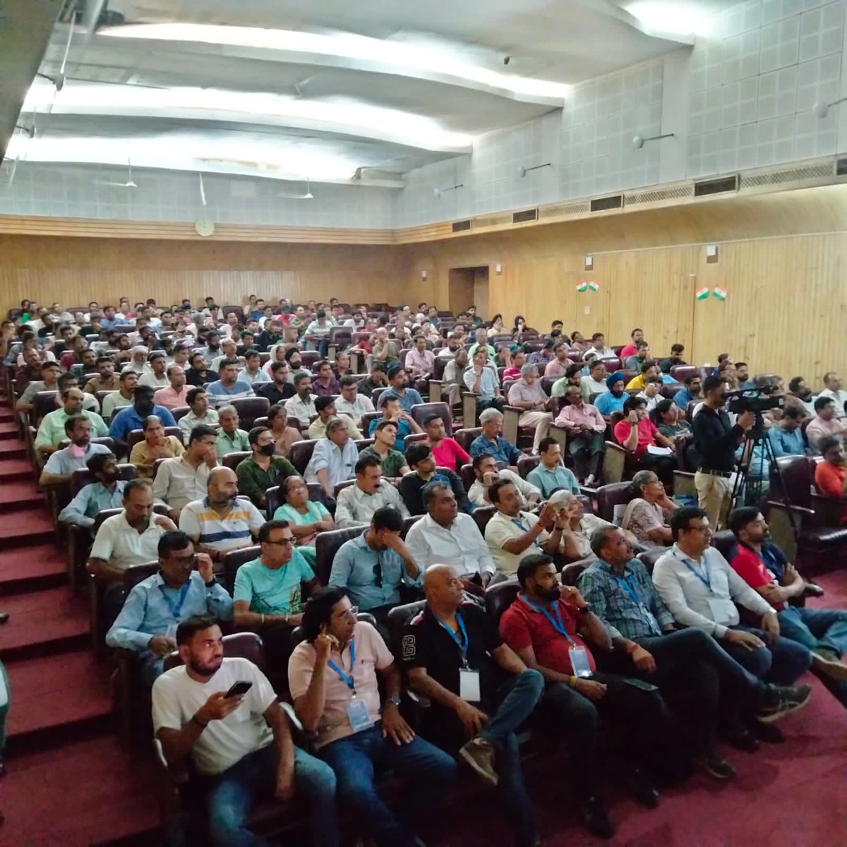 kumar19776's tweet photo. @MenWelfare @sifchandigarh @PMOIndia @ndtv @aajtak this #HopeForMen seminar was so wonderful and informative that we men needs to fight #injusticetomen in today's biased laws era
Twe @MenTooRHuman lucky to be connected with @MenWelfare and @SFFNGO https://t.co/milCEHyXJ7