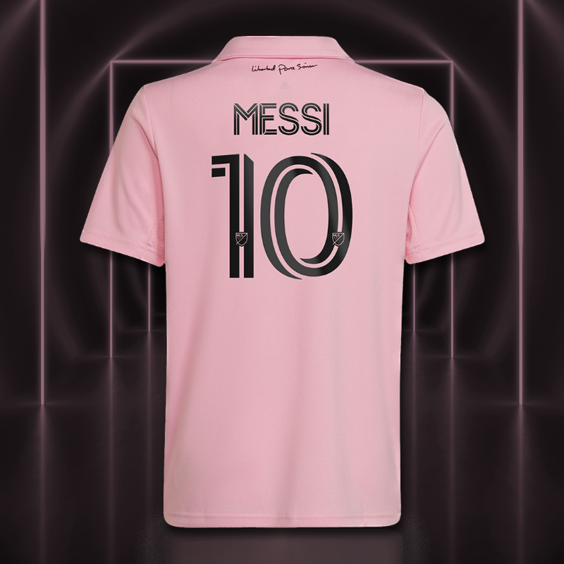 MLS's tweet photo. Rep the best. 🐐