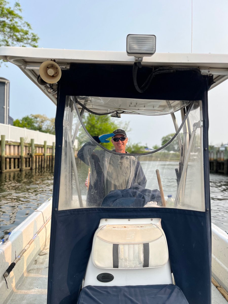 OperationSPLASH's tweet image. Captain Mike's Freeport Monday crew is all smiles on an afternoon cleanup trip!