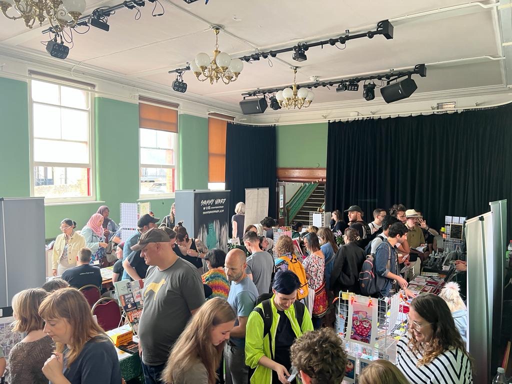1/2 ** What a day!! ***

Thank you so much to everyone who came to SLCZF yesterday, we hope you discovered some great new comics and zines, or visited your favourite creators.

Some massive thank yous now, in no particular order…