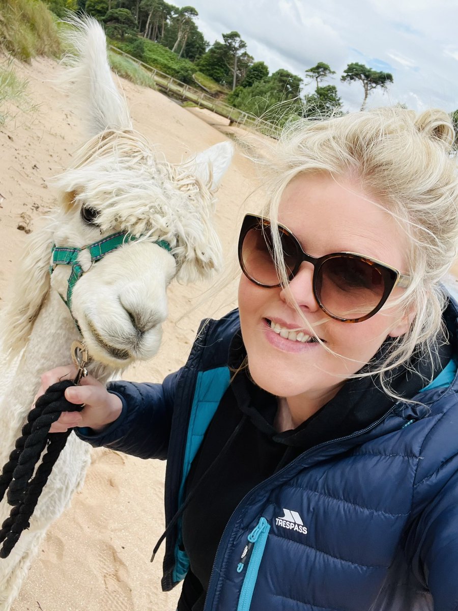 AlanaJeff09's tweet photo. Out of office on ๐๐ฆ๐
#helloboris #helloannualleave https://t.co/wSz6O1fE1x