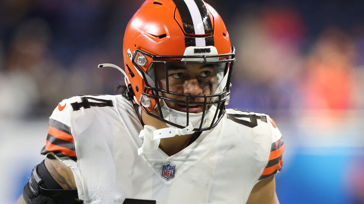 Bengals_News's tweet photo. Sione Takitaki: I feel like I can make a big comeback from torn ACL https://t.co/izDM38UGKy https://t.co/rJsDGU3MYT
