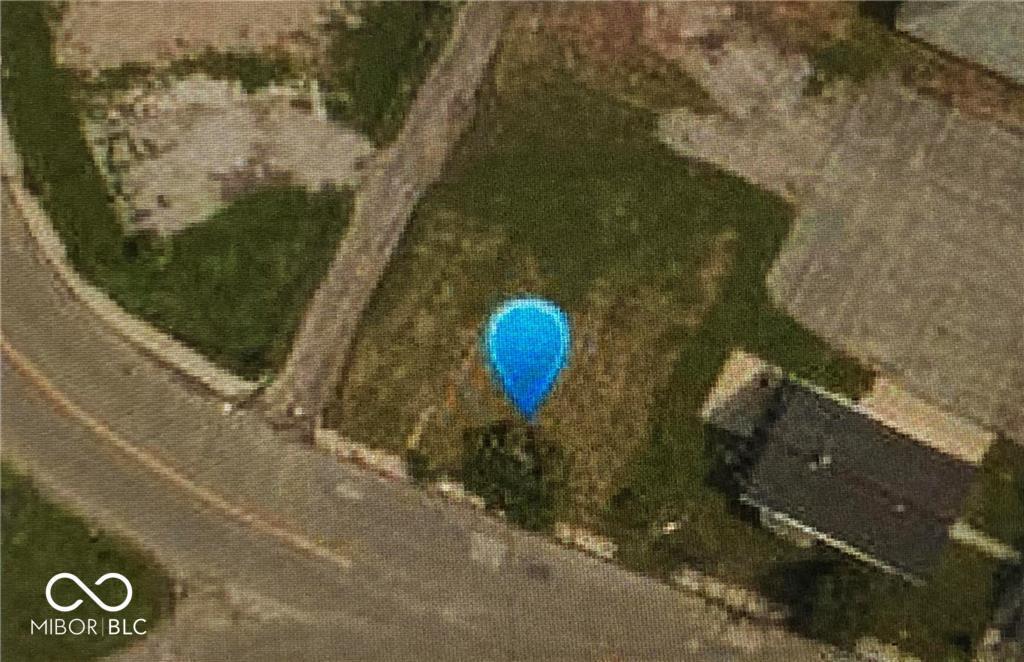 snyder_strategy's tweet photo. Just listed by Alicia Taylor in #Indianapolis #IN. 1794 Roosevelt Avenue! Please retweet!  https://t.co/qxwvTZFuca https://t.co/IrZ7BD1uZr