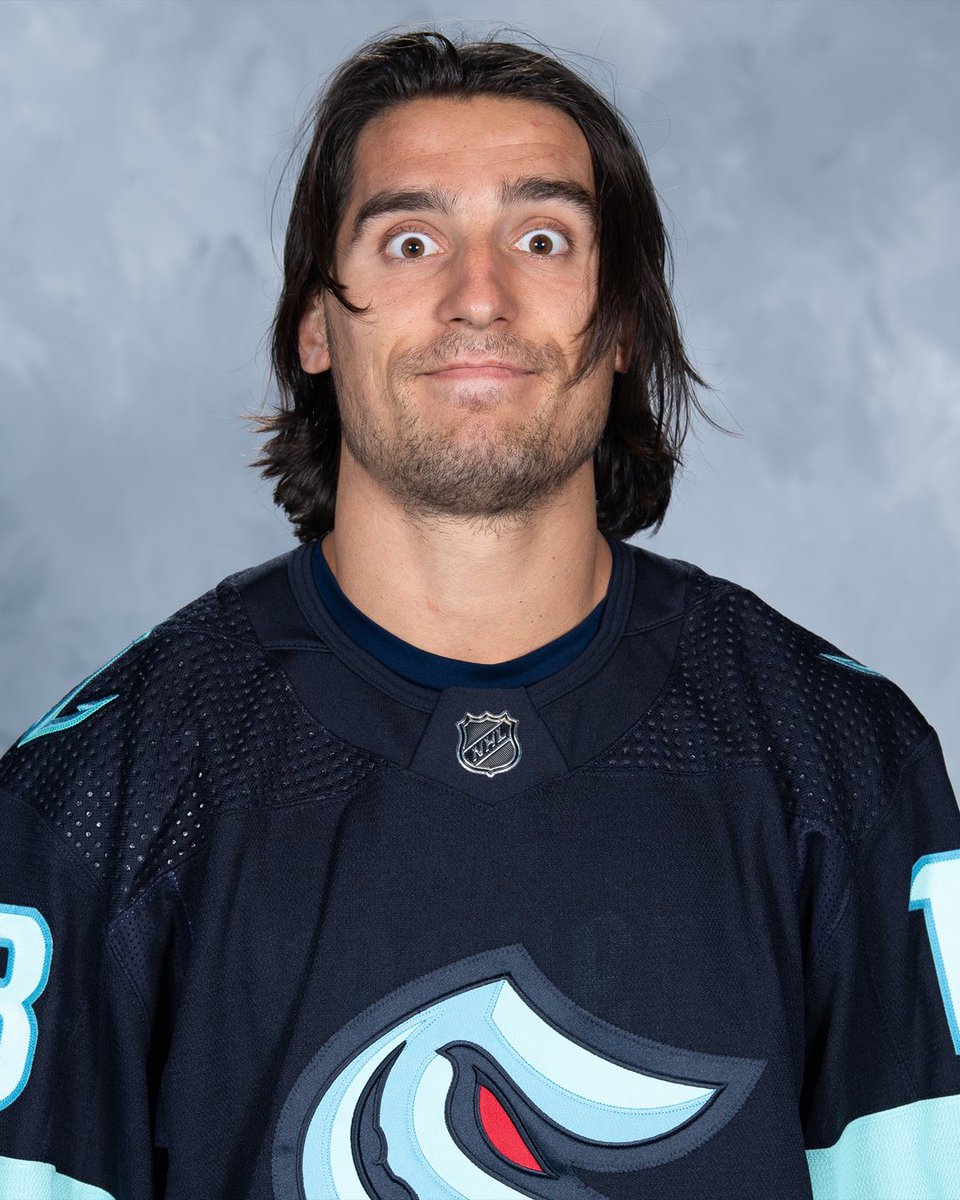 BRANDON TANEV CAUGHT A FISH 🎣 

(📸: <a href="/NHL/">NHL</a>)